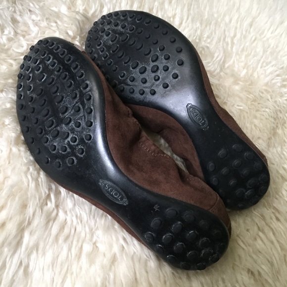 TOD'S Dee Fibbietta Suede Ballerina Flats - Picture 8 of 13